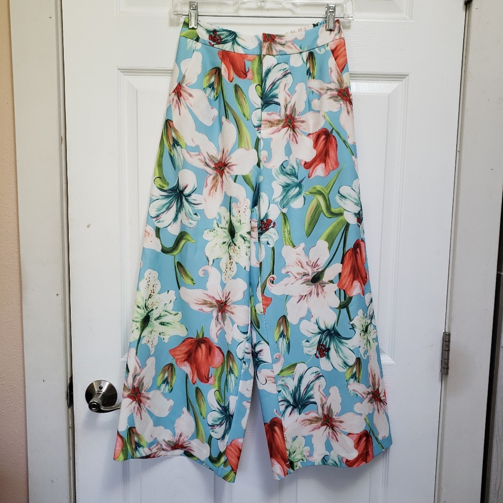 A. Peach Blue Tropical Floral High Rise Elastic Waist Wide Leg Pants